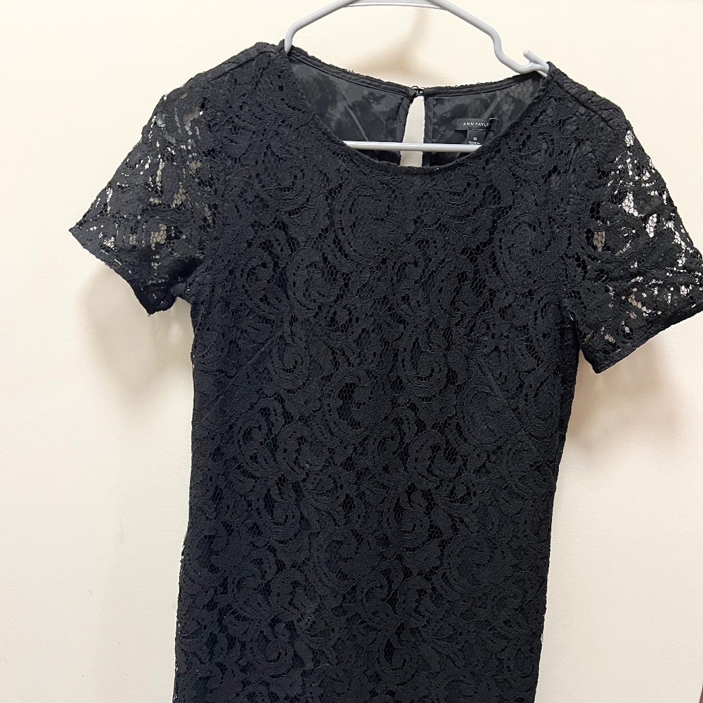 Lace shift dress